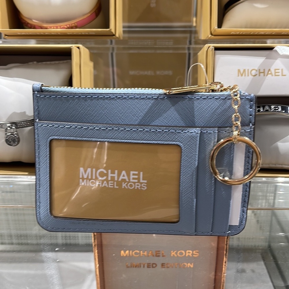 MICHAEL KORS SMALL TOP ZIP COINPOUCH WITH ID CARD CASE WALLET 
PALE BLUE
NWT - Picture 14 of 16